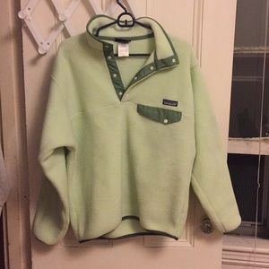 Barely worn Patagonia Synchilla pull over